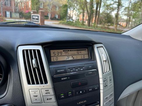 Used 2006 Lexus RX 330 FWD image 24
