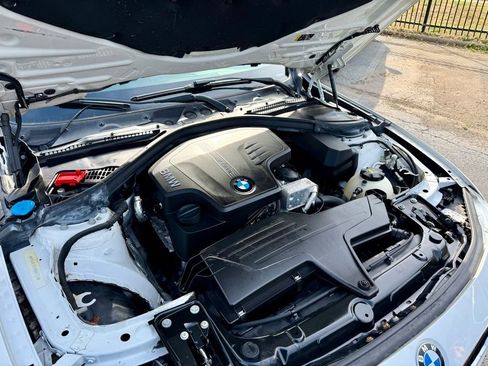 Used 2018 BMW 320i Sedan RWD image 5