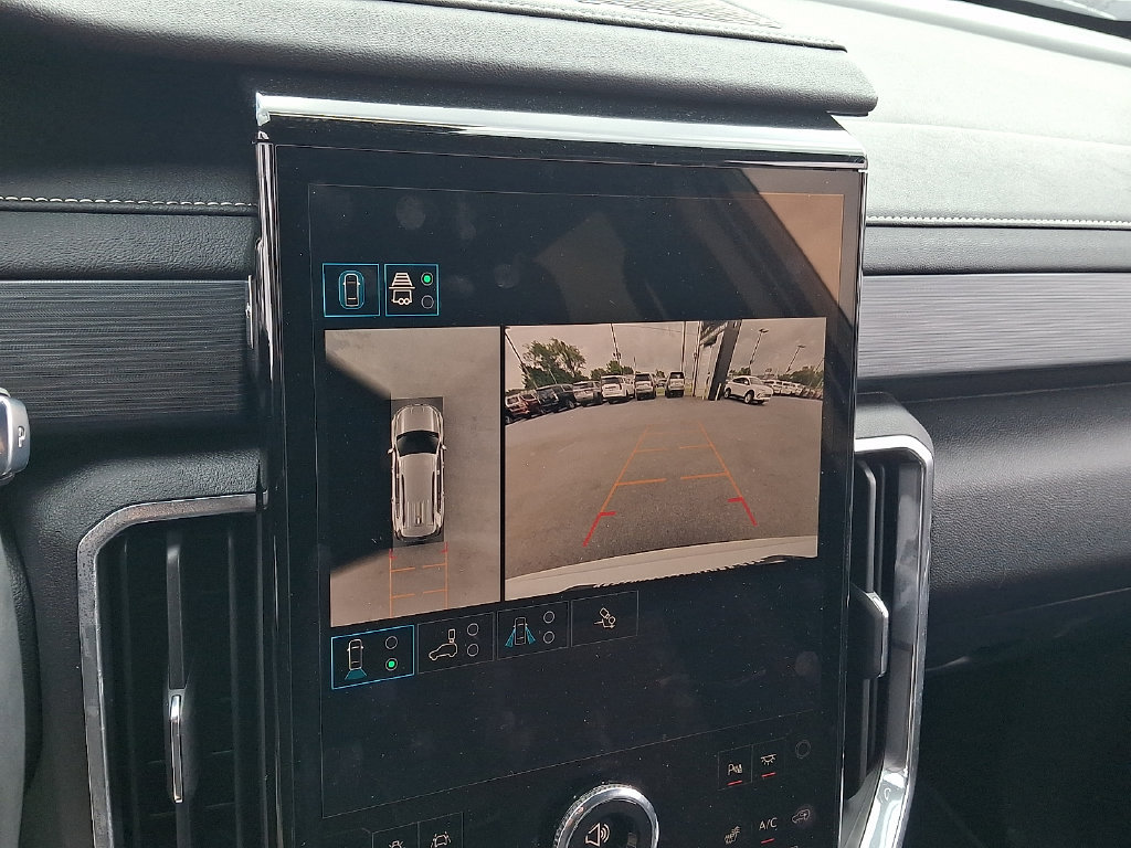 Used 2026 GMC Acadia Elevation FWD image 21