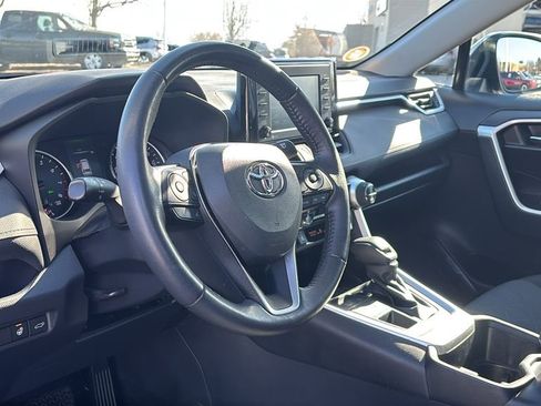 Used 2022 Toyota RAV4 XLE w/ Convenience Package AWD/4WD image 26