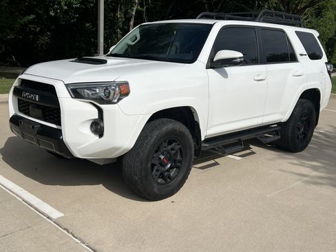 Used 2024 Toyota 4Runner TRD Pro AWD/4WD image 5