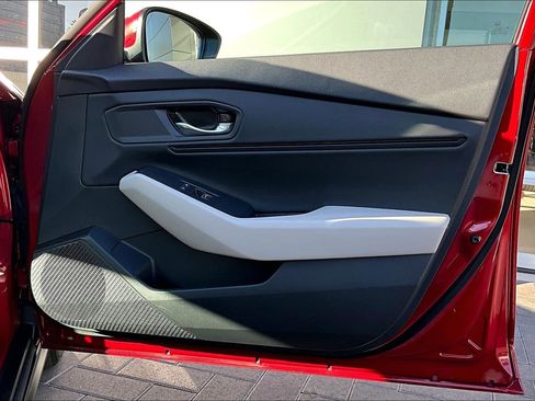 Used 2023 Honda Accord EX image 24