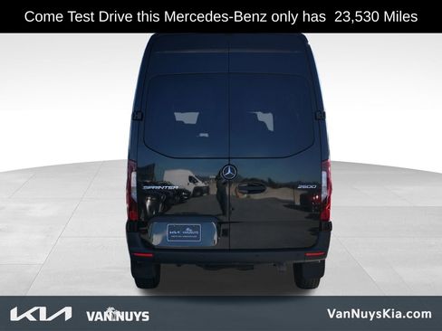 Used 2023 Mercedes-Benz Sprinter 2500 image 5