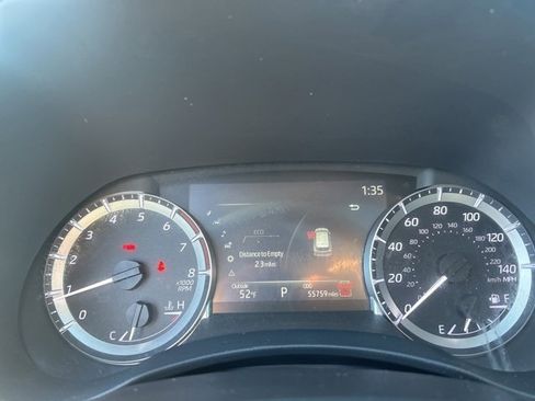 Used 2024 Toyota Highlander XLE image 24