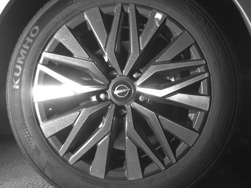 Used 2025 Nissan Altima 2.5 SV FWD image 13