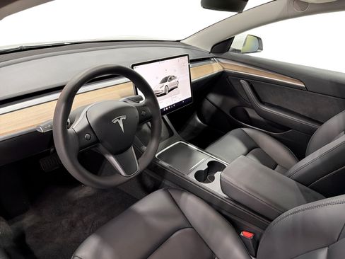 Certified 2023 Tesla Model 3 Standard Range RWD image 9