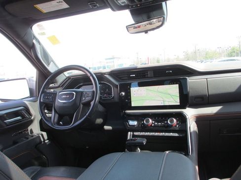 Used 2023 GMC Sierra 1500 AT4 w/ AT4 Premium Package image 29
