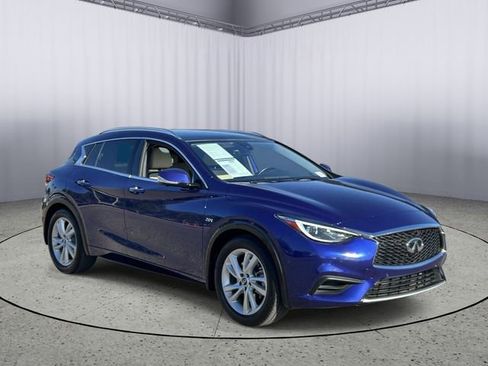 Used 2019 INFINITI QX30 w/ Navigation Package FWD image 5