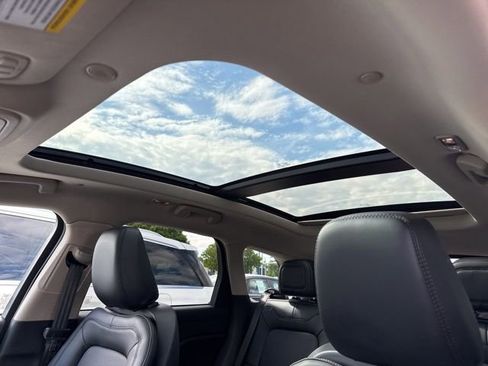 Certified 2025 Lincoln Corsair Reserve AWD/4WD image 41