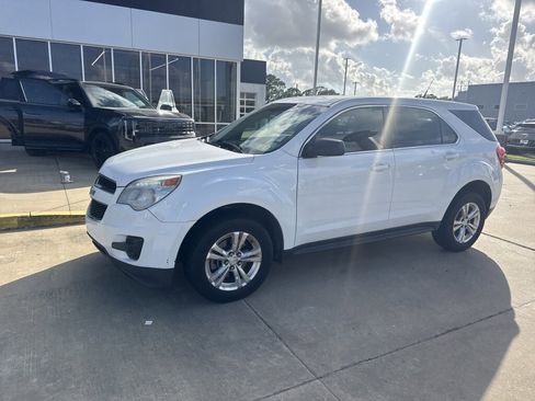 Used 2011 Chevrolet Equinox LS w/ Bluetooth Package image 2