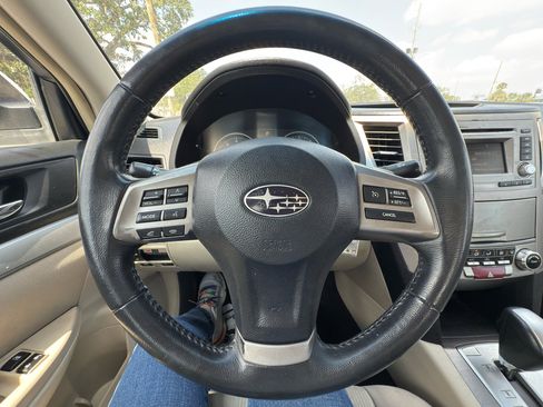 Used 2014 Subaru Legacy 2.5i Premium image 17