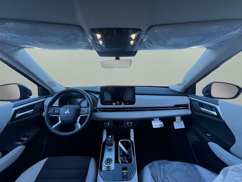 New 2026 Mitsubishi Outlander SE AWD/4WD image 21