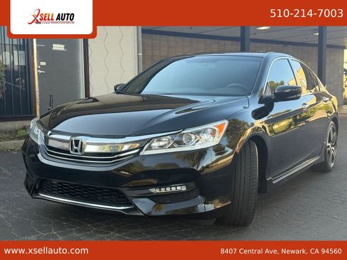 Used 2017 Honda Accord Sport image 3
