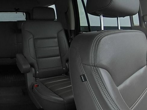 Used 2020 GMC Yukon Denali w/ Open Road Package AWD/4WD image 34