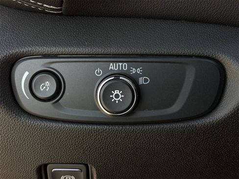 Certified 2023 Chevrolet Blazer LT w/ Convenience Package image 23