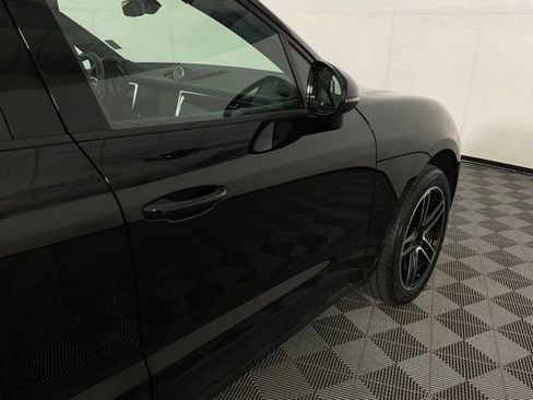 Used 2019 Porsche Macan AWD/4WD image 9