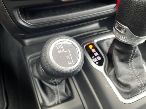 Used 2026 Jeep Wrangler Sport AWD/4WD image 39