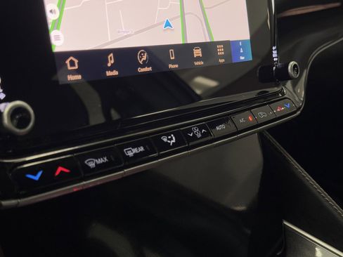 Used 2024 Jeep Wagoneer 4WD w/ Premium Group I image 56