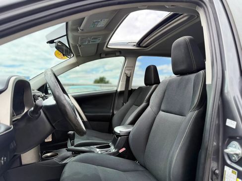 Used 2013 Toyota RAV4 XLE FWD image 17