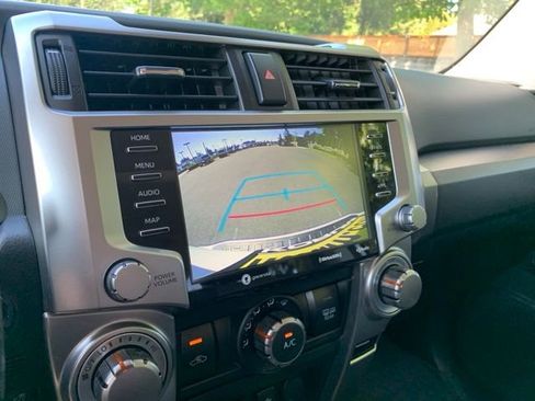 Used 2024 Toyota 4Runner SR5 Premium w/ Moonroof Package AWD/4WD image 19