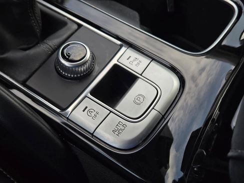 Used 2022 Kia Telluride S FWD image 32