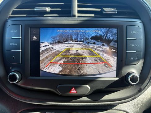 Used 2025 Kia Soul LX w/ LX Technology Package image 22