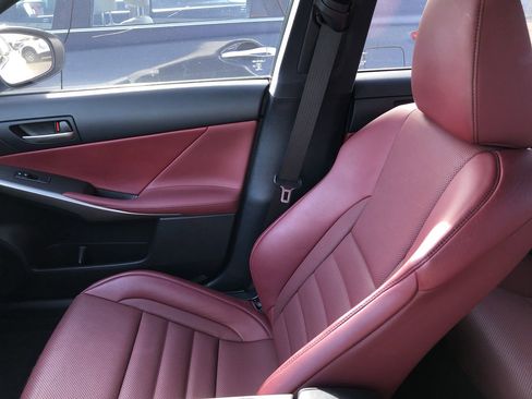 Used 2019 Lexus IS 300 F Sport image 21