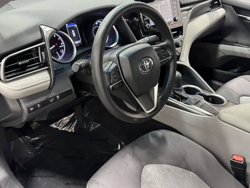 Used 2022 Toyota Camry LE image 8
