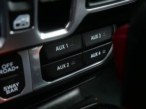 Used 2024 Jeep Wrangler Unlimited Rubicon AWD/4WD image 29