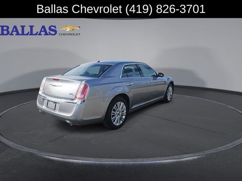 Used 2014 Chrysler 300 C w/ Light Group AWD/4WD image 8