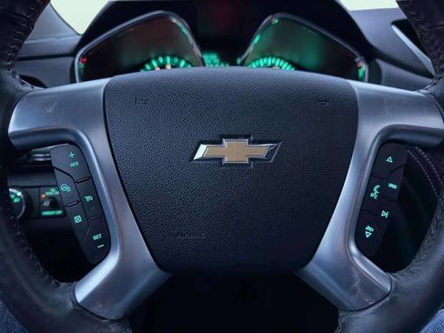 Used 2017 Chevrolet Traverse Premier image 18
