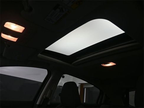 Used 2022 Honda HR-V EX image 2