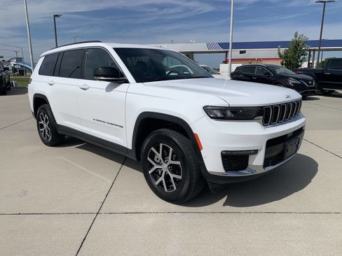 Used 2024 Jeep Grand Cherokee L Limited w/ Luxury Tech Group II AWD/4WD image 15