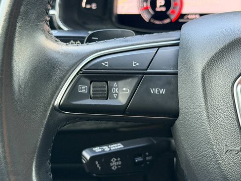 Used 2019 Audi Q8 Premium Plus w/ Premium Plus AWD/4WD image 32