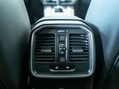 Certified 2021 Porsche Macan GTS AWD/4WD image 24