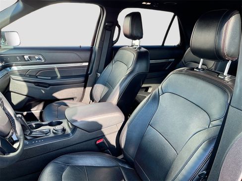 Used 2018 Ford Explorer Sport w/ Equipment Group 401A image 22