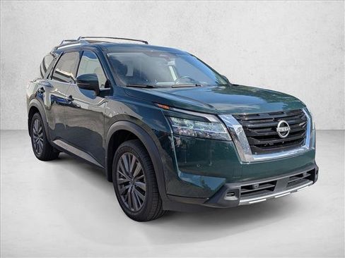 Used 2024 Nissan Pathfinder SL w/ SL Premium Package FWD image 4