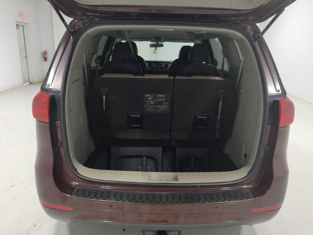 Used 2017 Kia Sedona LX w/ LX Essentials Premium Package FWD image 29