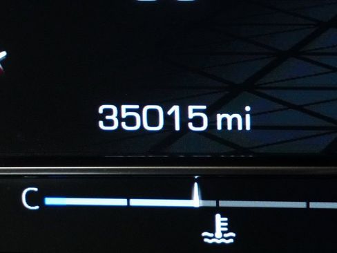 Used 2024 GMC Sierra 1500 SLE image 10