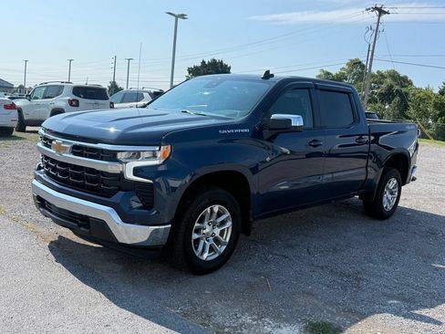 Used 2023 Chevrolet Silverado 1500 LT AWD/4WD image 22
