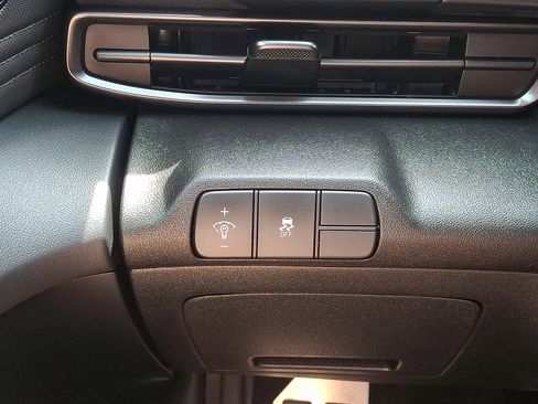 Certified 2025 Hyundai Elantra Sport FWD image 22