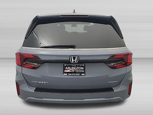 Used 2025 Honda Odyssey Sport-L image 5