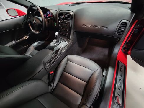 Used 2013 Chevrolet Corvette Grand Sport image 17