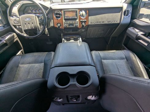 Used 2011 Ford F250 Lariat w/ Lariat Interior Pkg AWD/4WD image 28