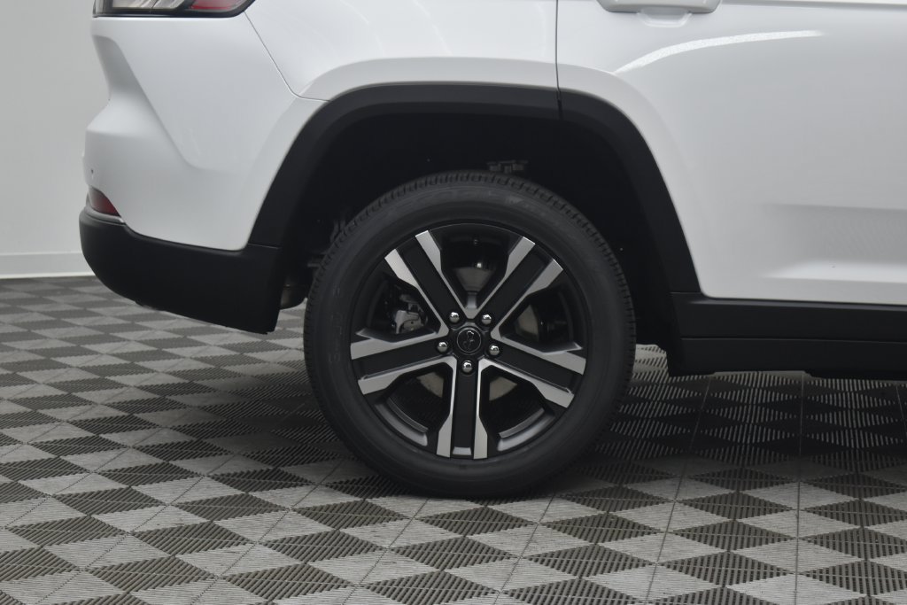 New 2027 Jeep Grand Cherokee Limited AWD/4WD image 8