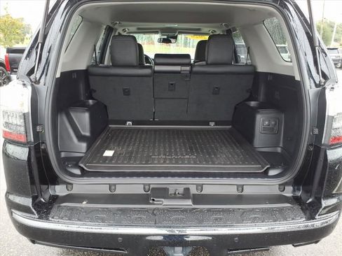 Used 2020 Toyota 4Runner Limited image 11