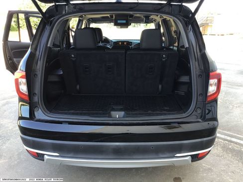 Used 2022 Honda Pilot Touring image 11