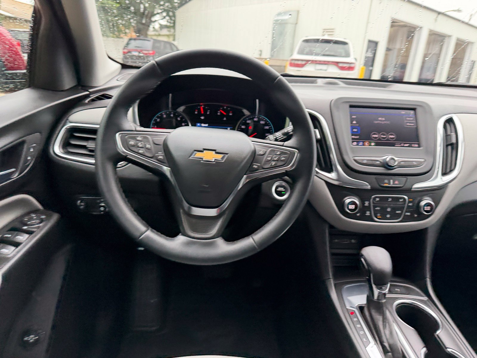 Used 2024 Chevrolet Equinox LT FWD image 13