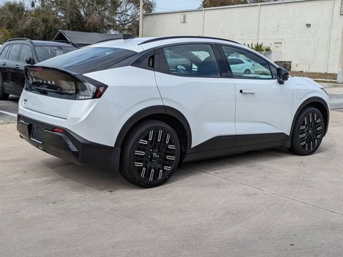 New 2026 Nissan Leaf Platinum+ w/ Cargo Package (Platinum+) FWD image 6