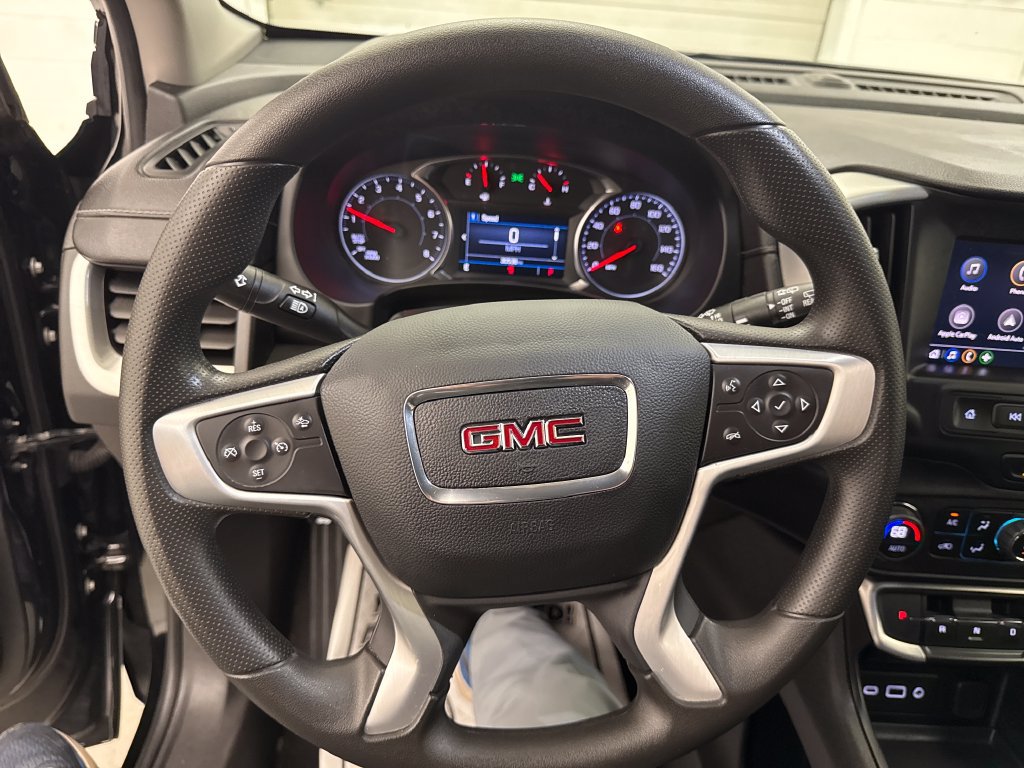 Used 2023 GMC Terrain SLE w/ Driver Convenience Package AWD/4WD image 17